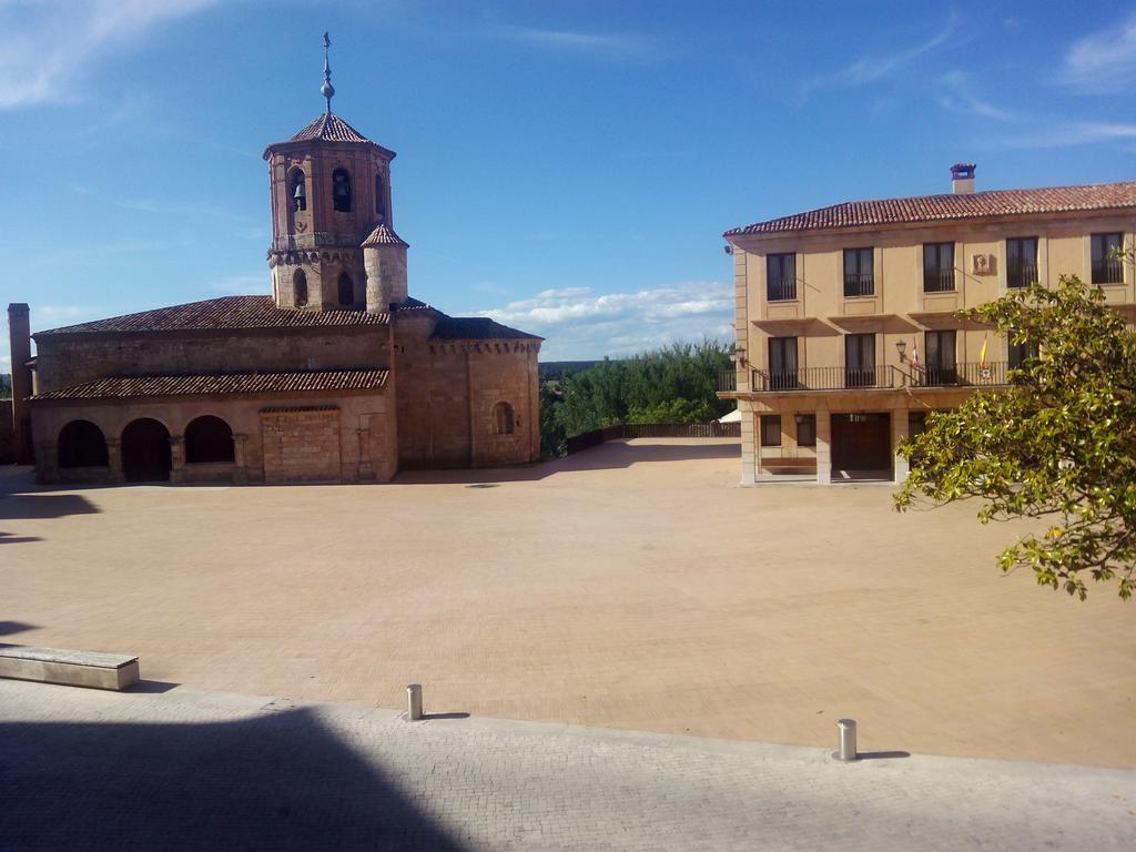 Hostal Plaza Mayor De Almazán Екстериор снимка