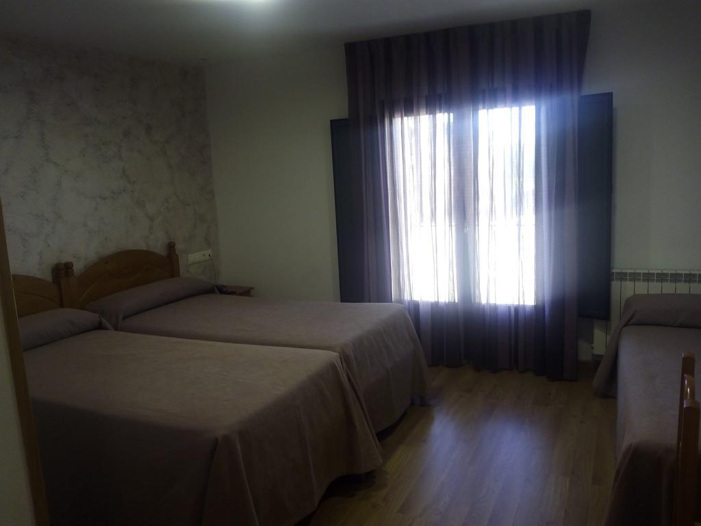 Hostal Plaza Mayor De Almazán Екстериор снимка