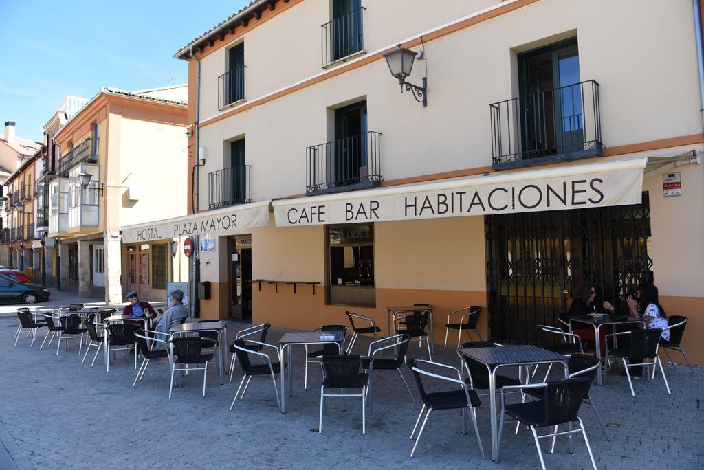 Hostal Plaza Mayor De Almazán Екстериор снимка